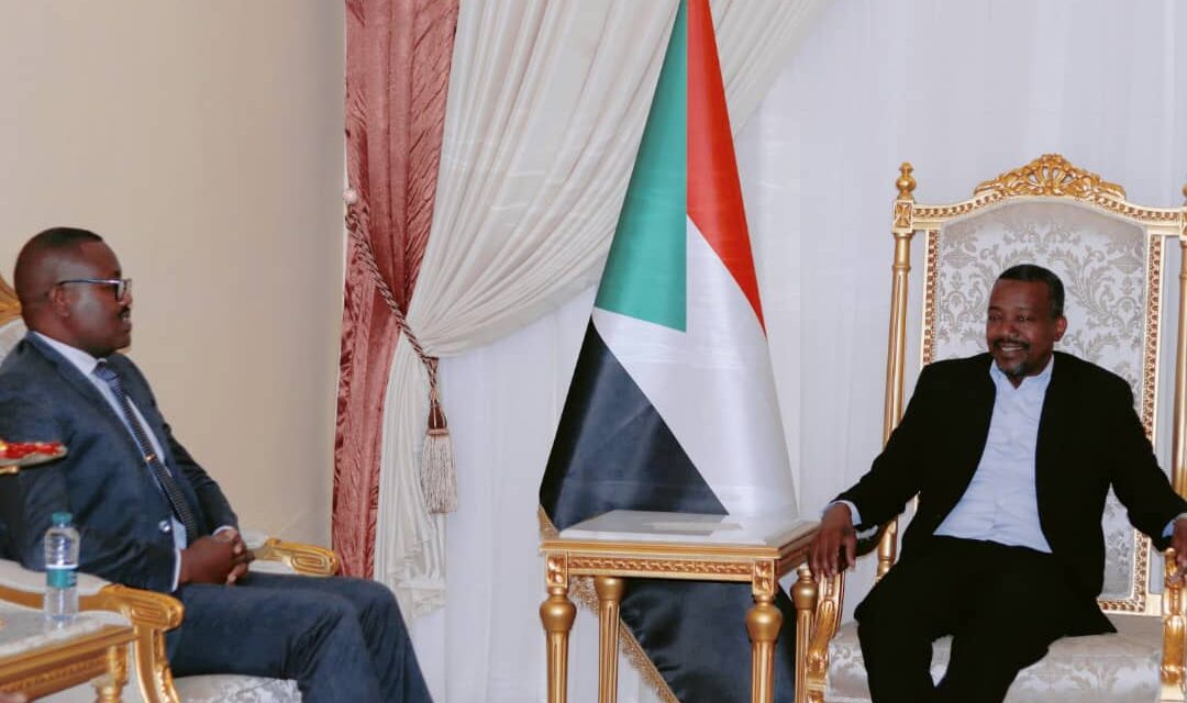 رئيس حركة العدل والمساواة السودانية الجديدة يزور عضو مجلس السيادة ورئيس تجمع قوى تحرير السودان.