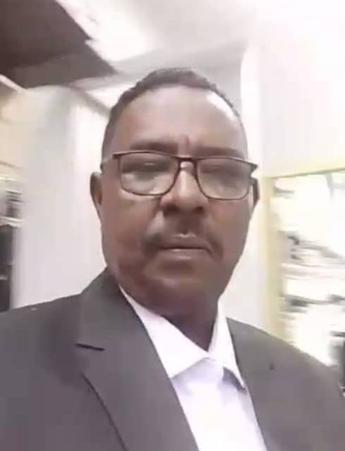 رئيس تجمع الثورة الشبابية المنتخب وحاكم إقليم الأوسط بحركة العدل والمساواة السودانية الجديدة يرحب برئيس مجلس الوزراء