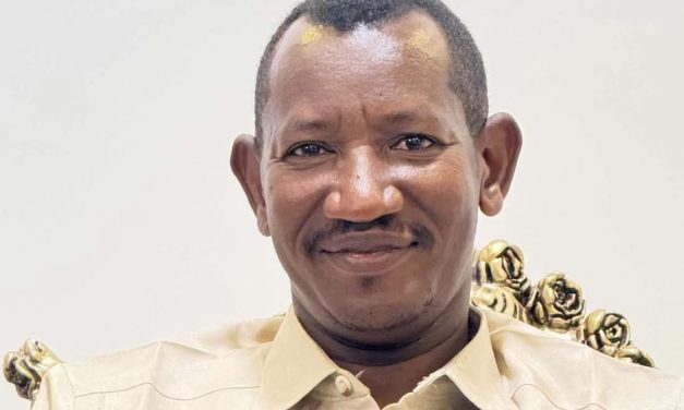 بطاقة تعريفية عن الأمين العام لحركة العدل والمساواة السودانية الجديدة
